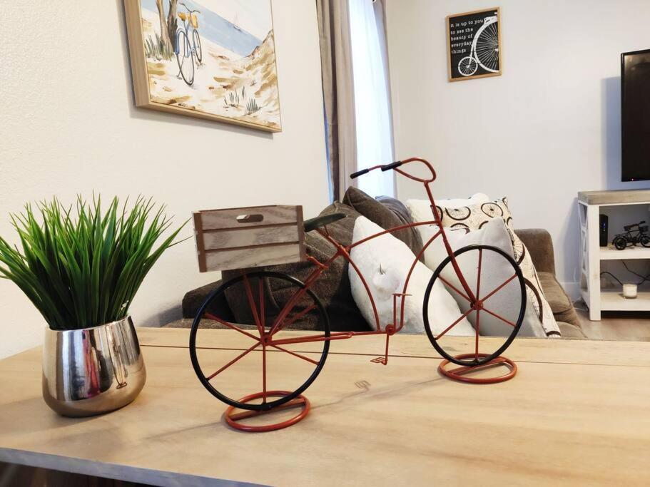 Venice Beach Within 5 Min Drive, Near The Tennis Courts And Park, Sleeps 5 Nokomis Eksteriør bilde